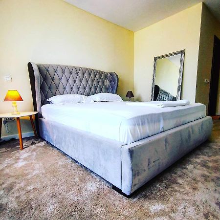 Hypnotique Hotel Navodari Ngoại thất bức ảnh