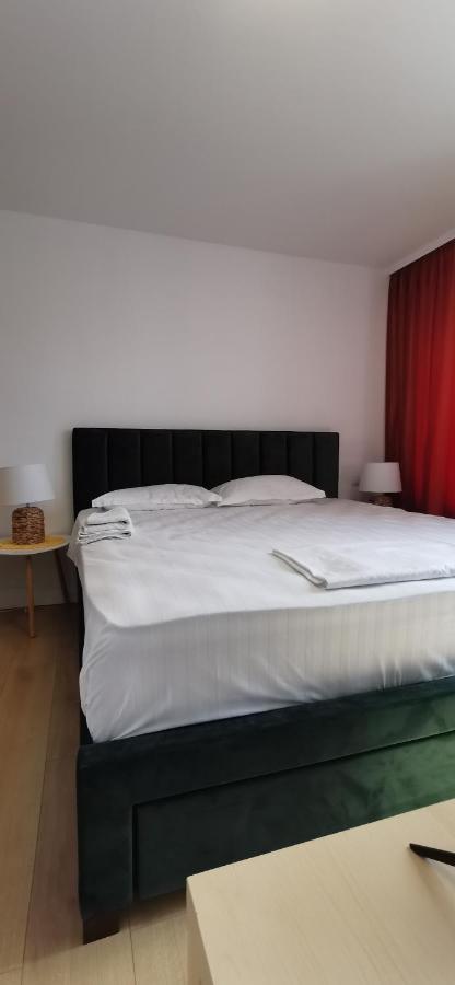 Hypnotique Hotel Navodari Ngoại thất bức ảnh