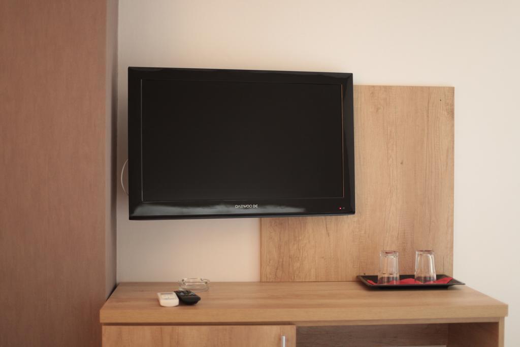 Hypnotique Hotel Navodari Ngoại thất bức ảnh