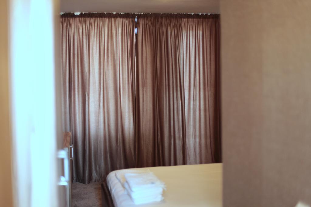 Hypnotique Hotel Navodari Ngoại thất bức ảnh