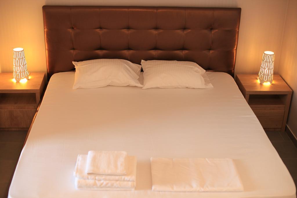 Hypnotique Hotel Navodari Ngoại thất bức ảnh