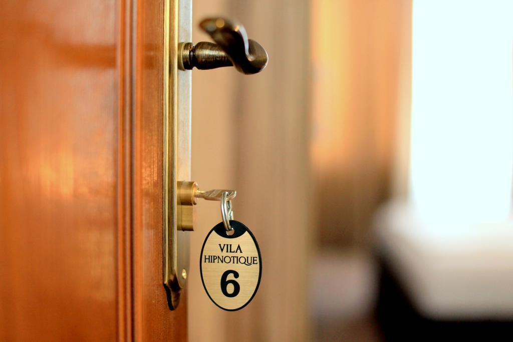 Hypnotique Hotel Navodari Ngoại thất bức ảnh